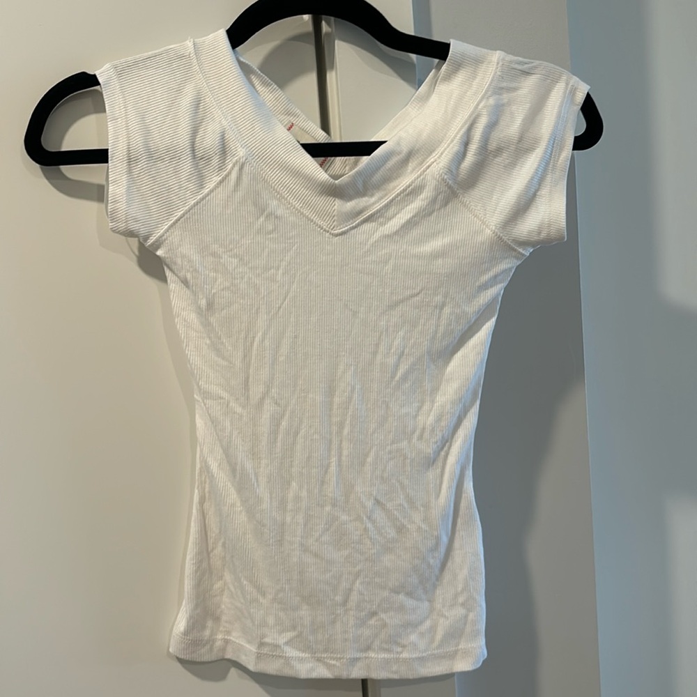 White urban T